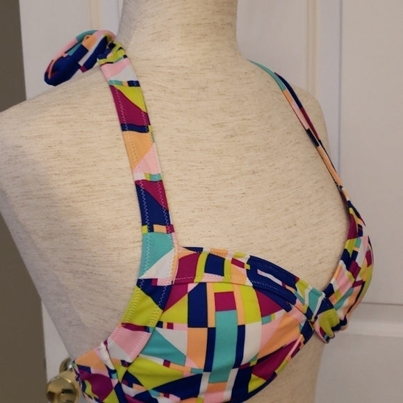 VS Pink Abstract Print Bikini Top - Picture 5 of 13